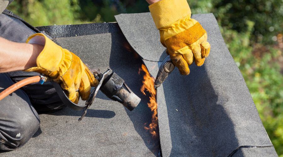 Professional Flat Roofing Installation in San Fernando, CA